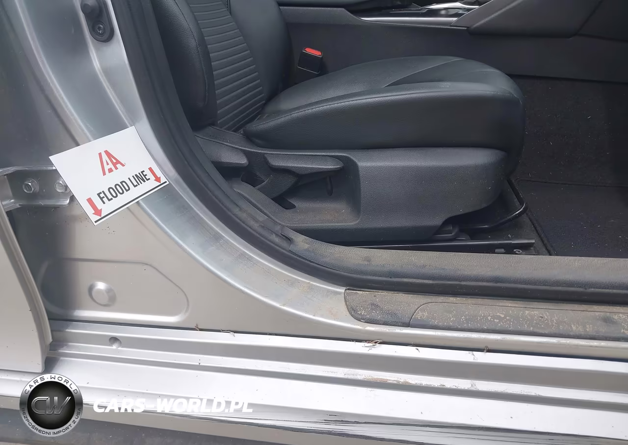 2020 Toyota Camry Se VIN:4T1G11AKXLU508454 - 18