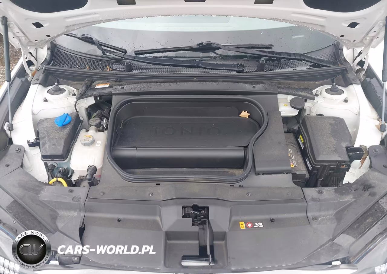2024 Hyundai Ioniq 6 Limited VIN:KMHM54AC2RA055068 - 10