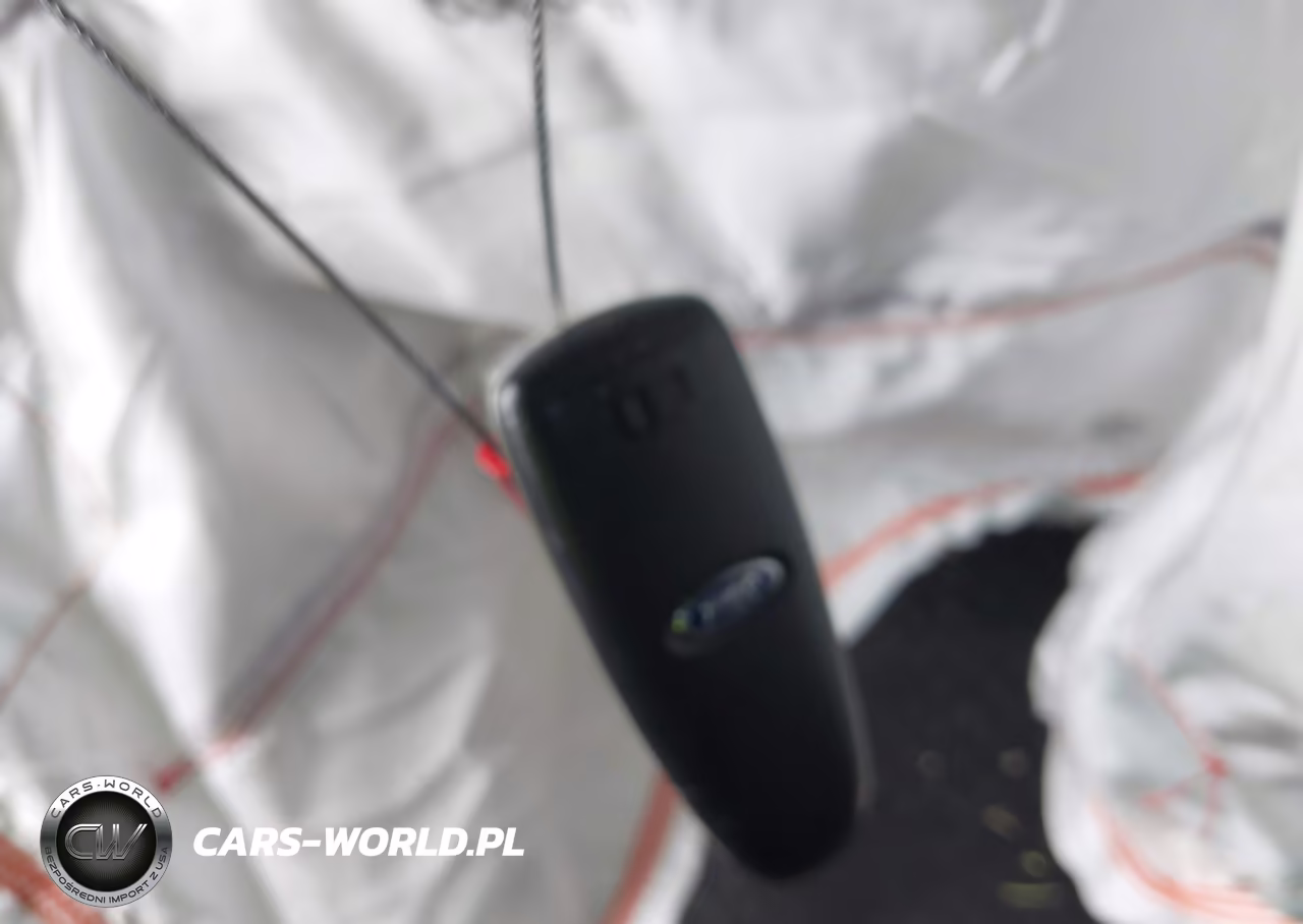 2018 Ford Focus Titanium VIN:1FADP3N24JL246323 - 11