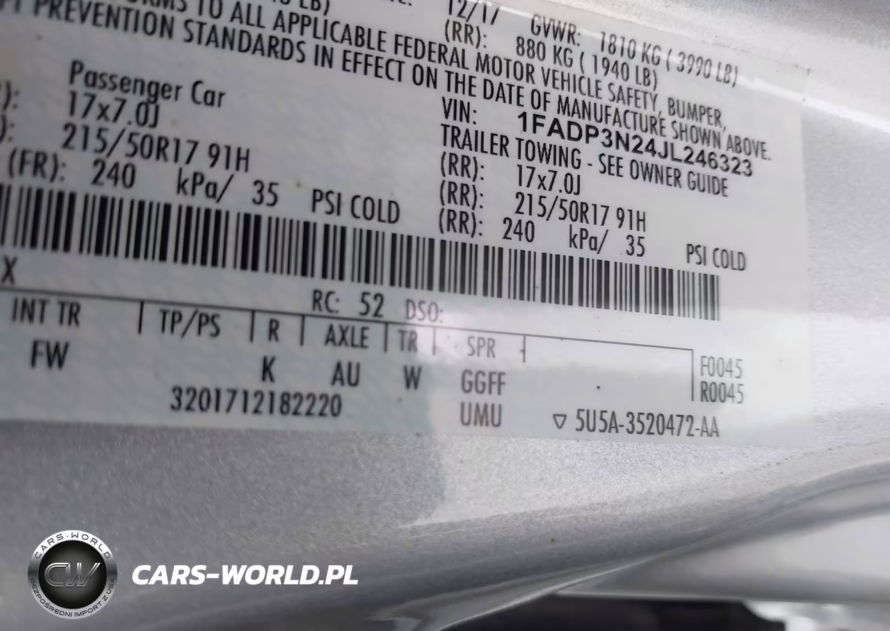 2018 Ford Focus Titanium VIN:1FADP3N24JL246323 - 9