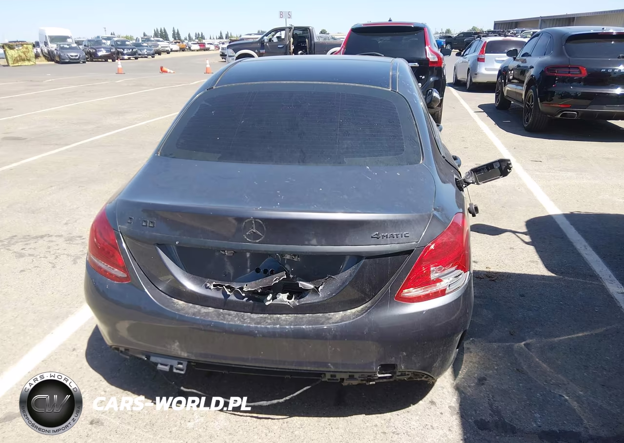 2015 Mercedes-Benz C 400 4Matic VIN:55SWF6GB2FU025770 - 15