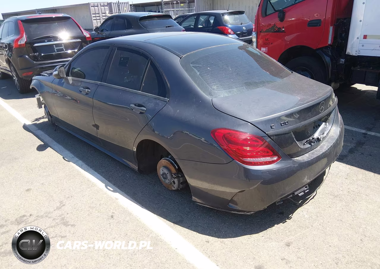 2015 Mercedes-Benz C 400 4Matic VIN:55SWF6GB2FU025770 - 3