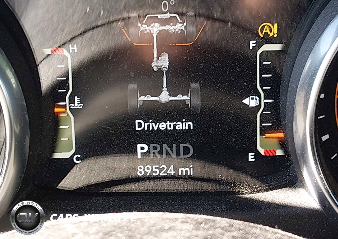 2019 Jeep Wrangler Unlimited Sahara 4X4 VIN:1C4HJXEG6KW571541 - 15