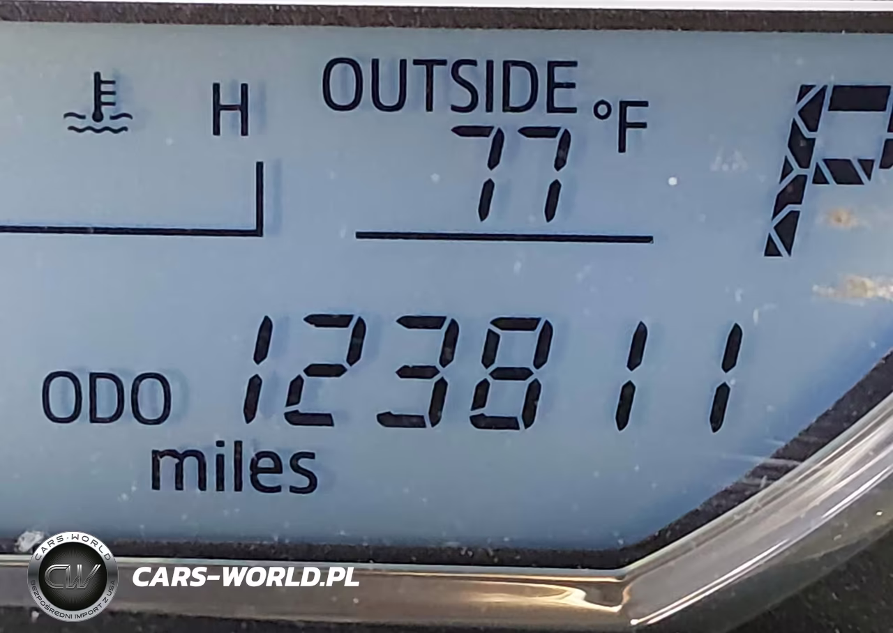 2014 Toyota Corolla Le Plus VIN:5YFBURHE5EP060550 - 16