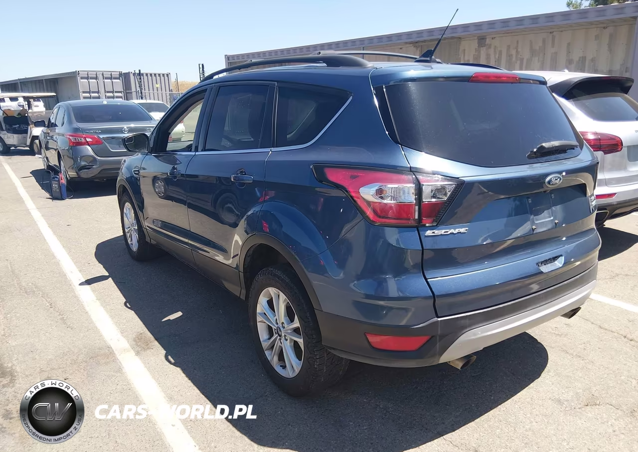 2018 Ford Escape Se VIN:1FMCU9GD9JUC84491 - 3