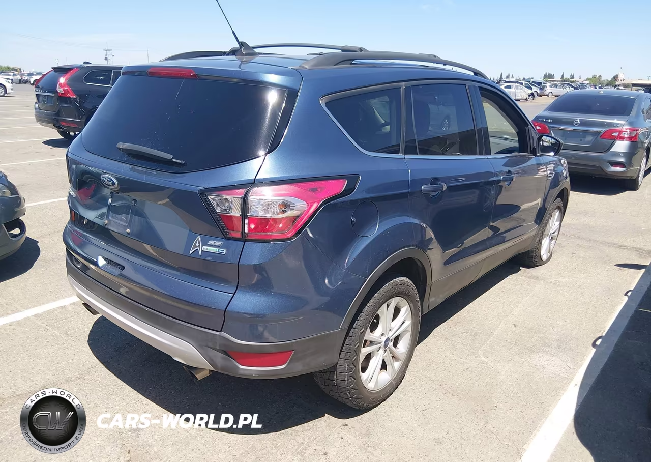 2018 Ford Escape Se VIN:1FMCU9GD9JUC84491 - 4