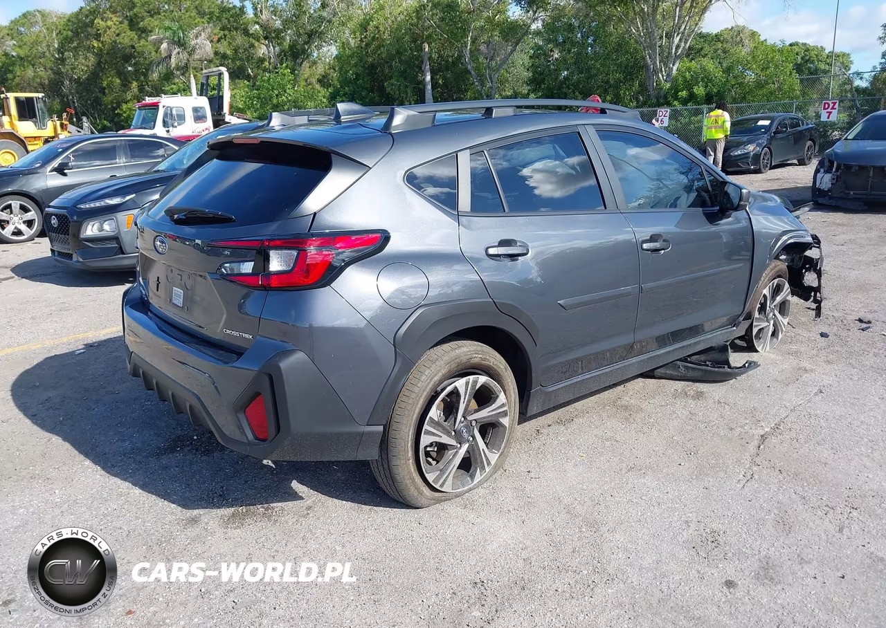 2024 Subaru Crosstrek Premium VIN:JF2GUADC4R8878947 - 4