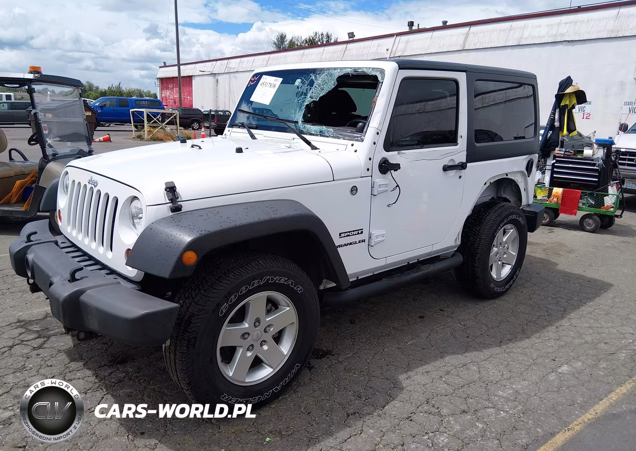 2013 Jeep Wrangler Sport VIN:1C4AJWAG0DL643887 - 2