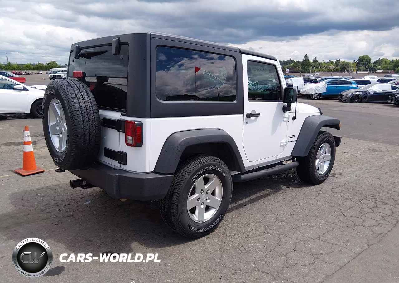 2013 Jeep Wrangler Sport VIN:1C4AJWAG0DL643887 - 4
