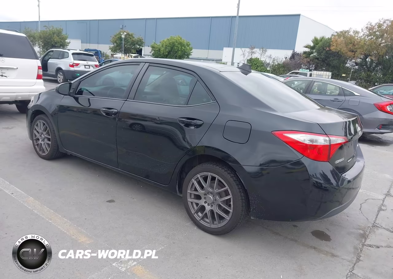2014 Toyota Corolla Le VIN:5YFBURHE6EP125194 - 3