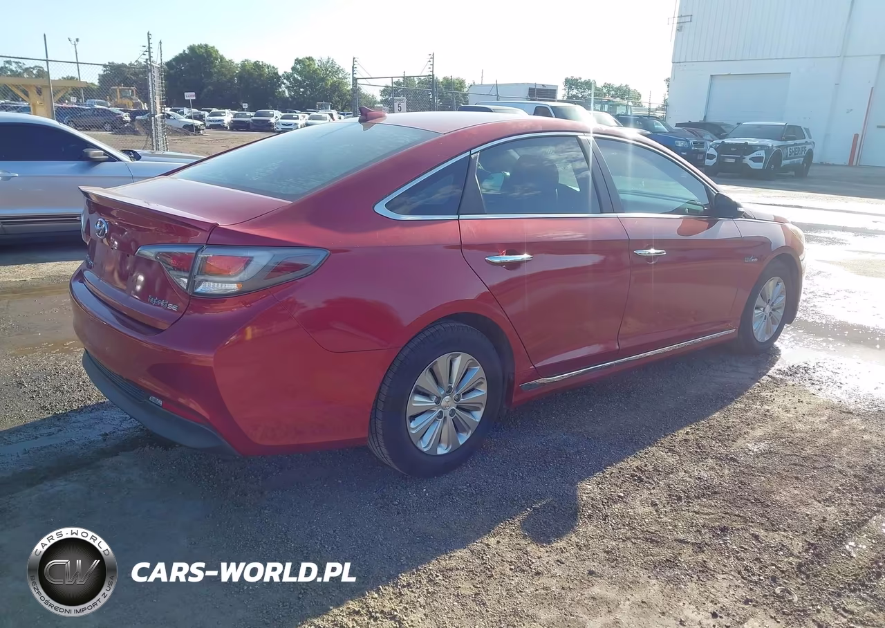 2016 Hyundai Sonata Hybrid Se VIN:KMHE24L15GA027609 - 4