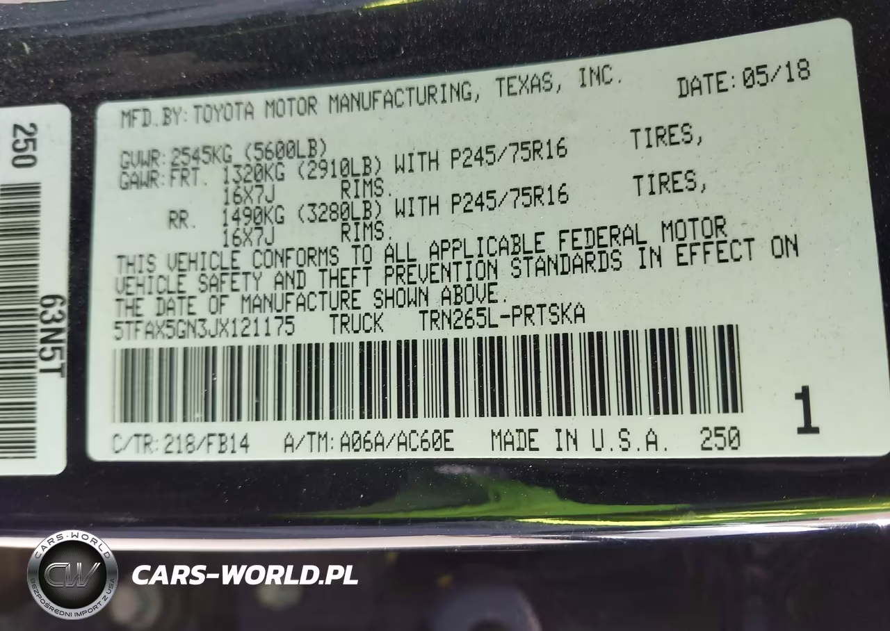 2018 Toyota Tacoma Sr VIN:5TFAX5GN3JX121175 - 9