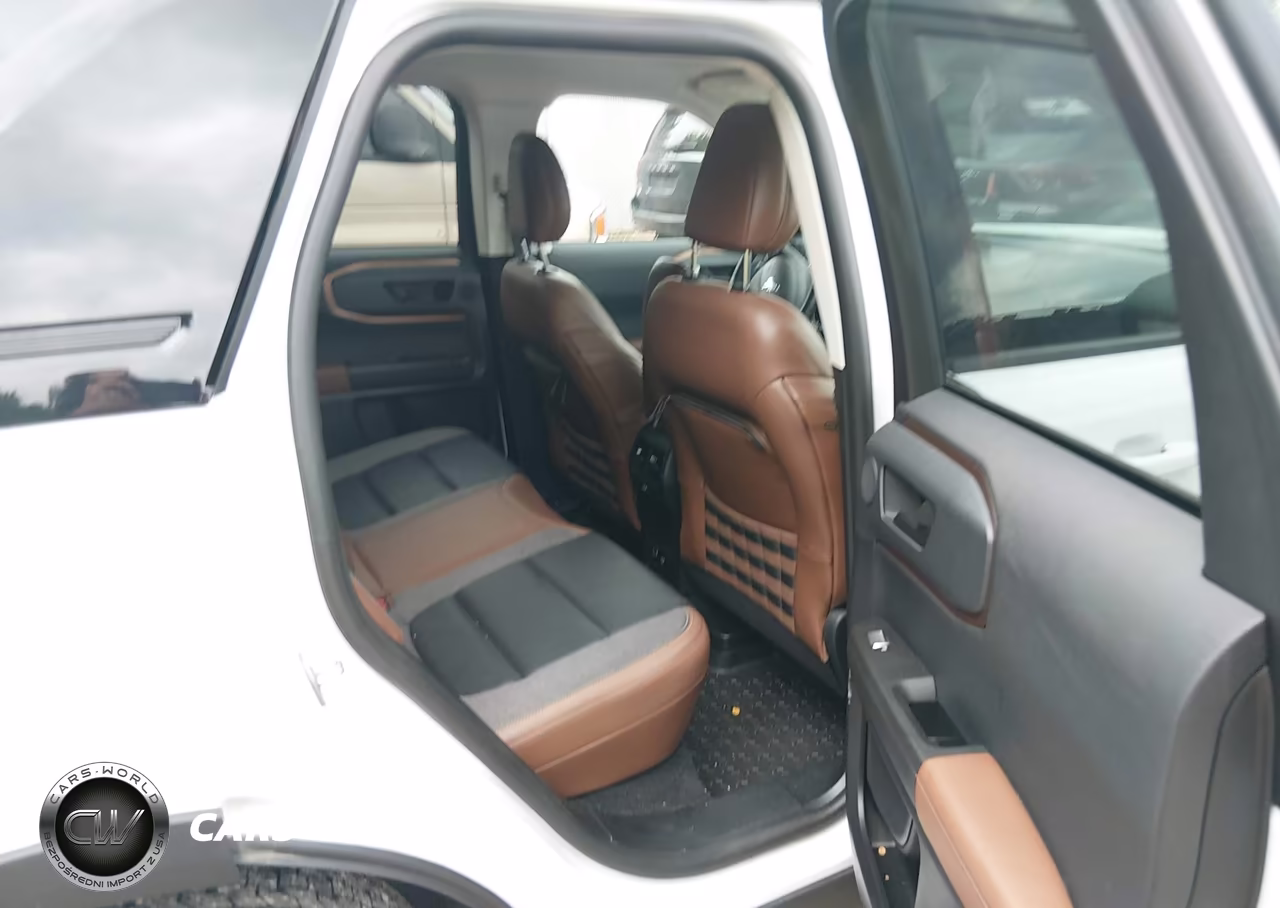 2021 Ford Bronco Sport Outer Banks VIN:3FMCR9C61MRB40356 - 8