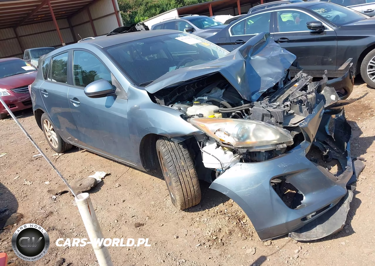 2013 Mazda Mazda3 I Touring – zdjęcie 1 z 16