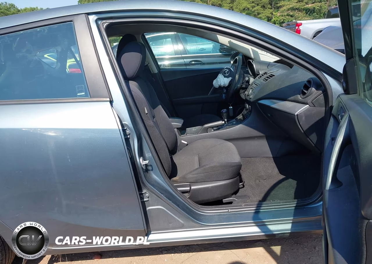 2013 Mazda Mazda3 I Touring VIN:JM1BL1L78D1763009 - 5