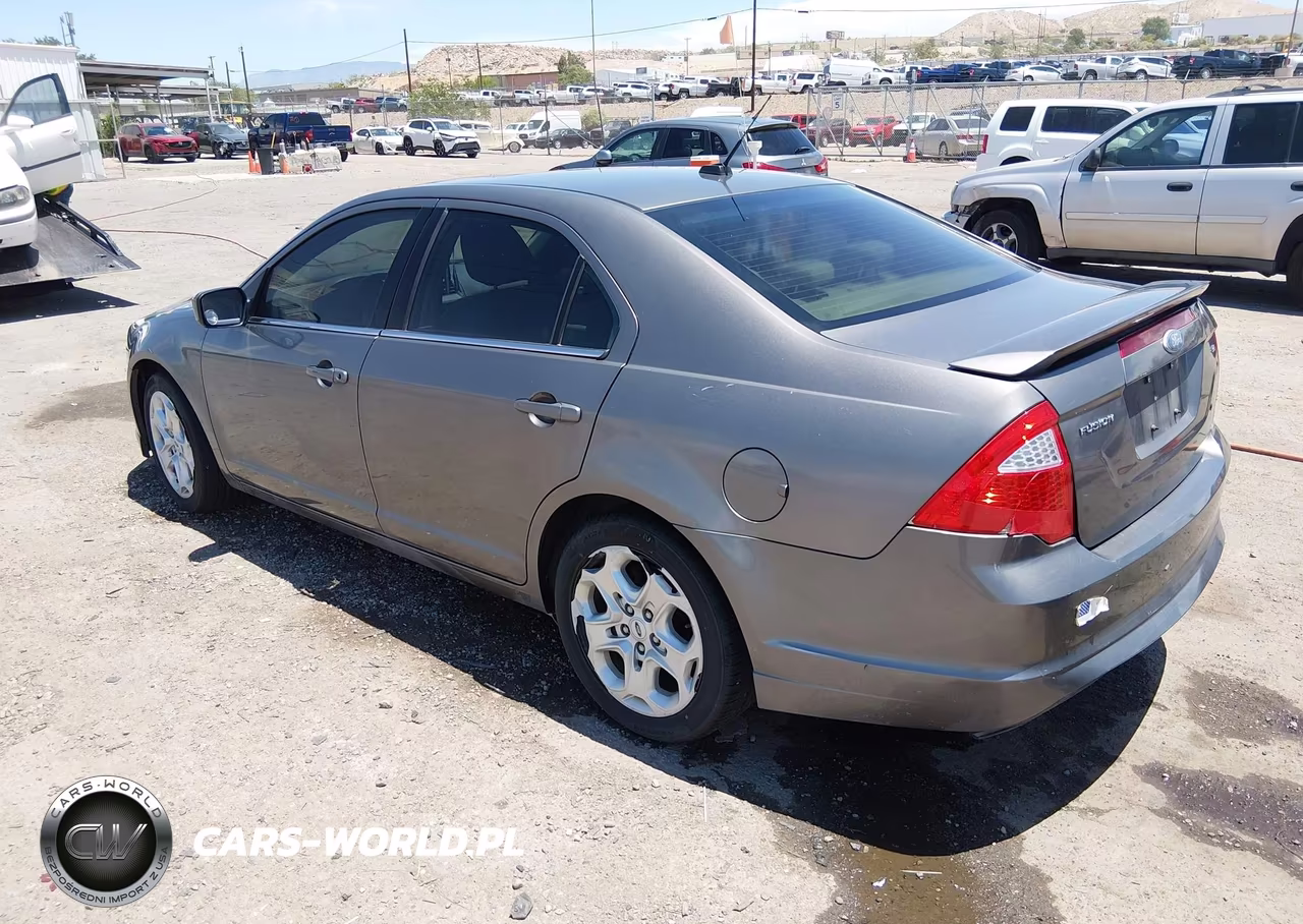 2010 Ford Fusion Se VIN:3FAHP0HA1AR328496 - 3