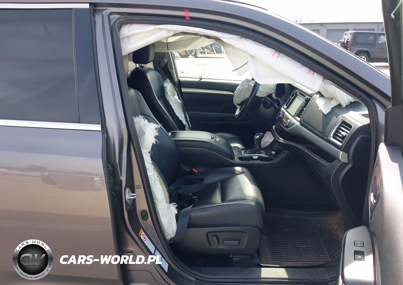 2019 Toyota Highlander Hybrid Xle VIN:5TDJGRFH0KS071250 - 5