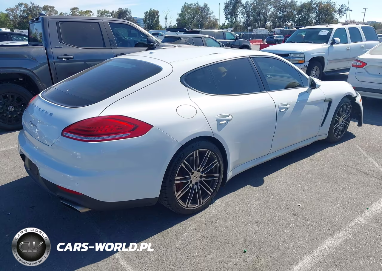 2015 Porsche Panamera 4 VIN:WP0AA2A7XFL001429 - 4