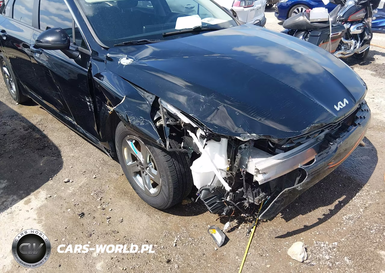 2022 Kia K5 Lxs VIN:5XXG14J28NG158398 - 6