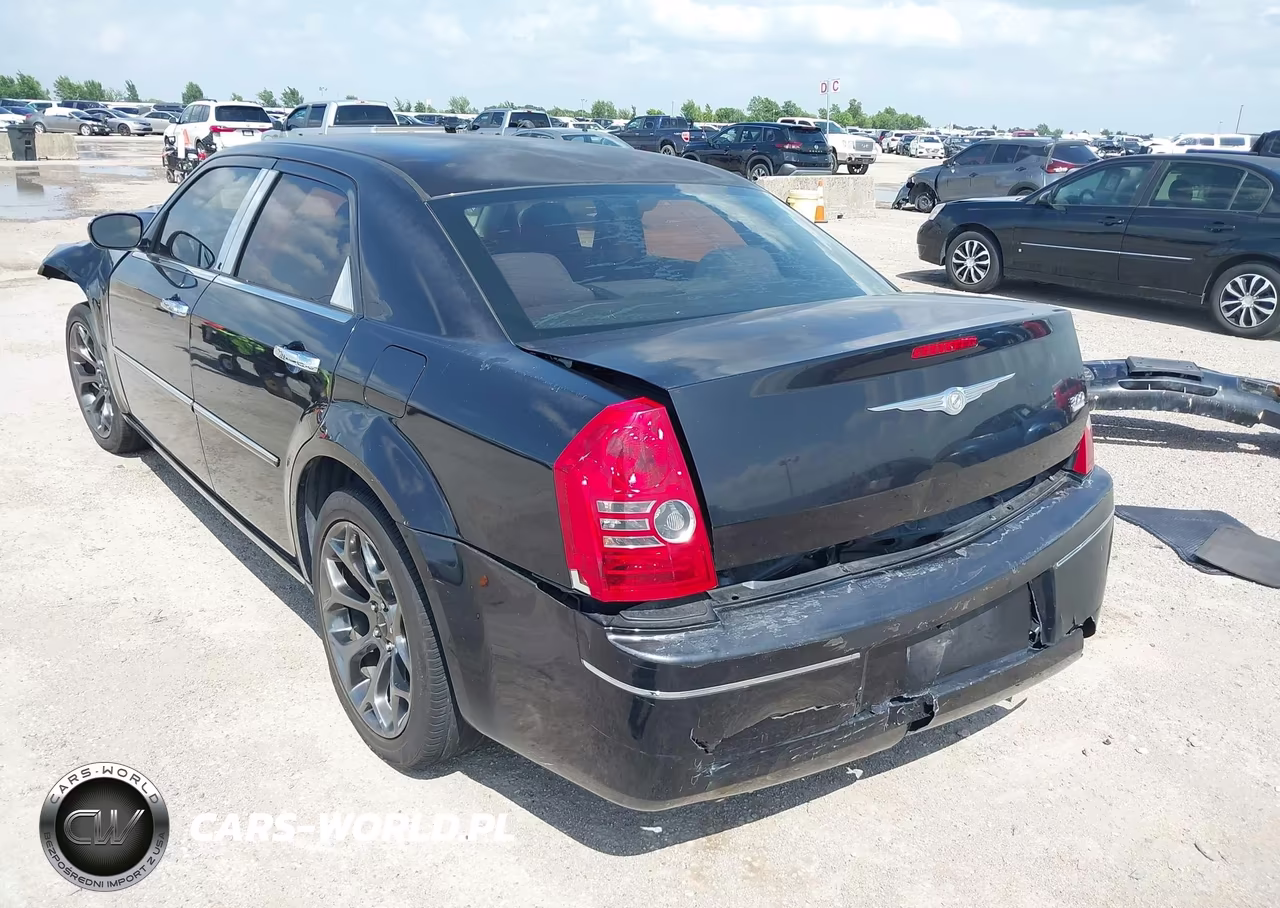 2010 Chrysler 300 Touring VIN:2C3CA4CD9AH208928 - 3