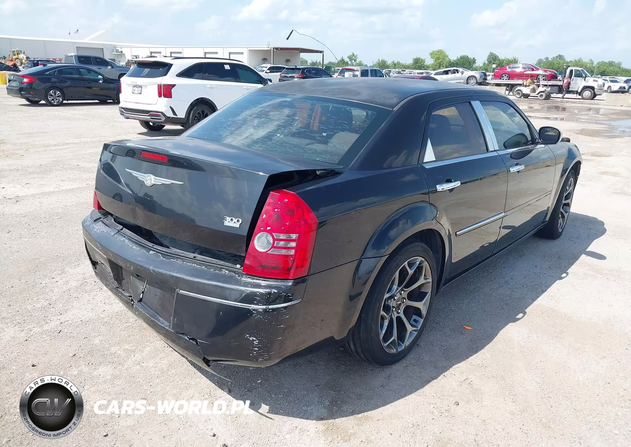 2010 Chrysler 300 Touring VIN:2C3CA4CD9AH208928 - 4
