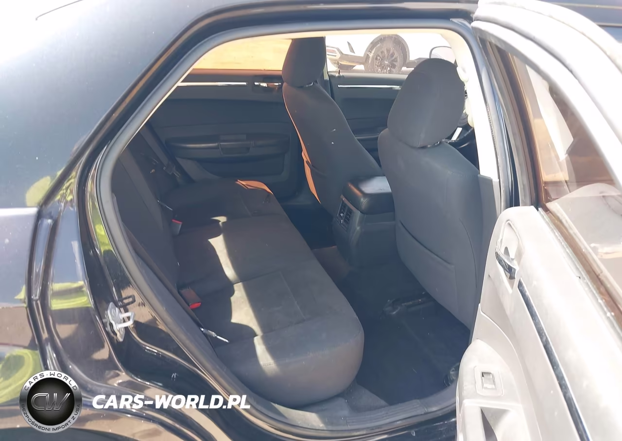 2010 Chrysler 300 Touring VIN:2C3CA4CD9AH208928 - 8