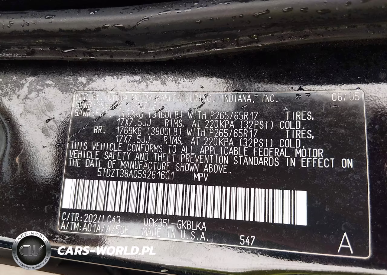 2005 Toyota Sequoia Limited V8 VIN:5TDZT38A05S261601 - 9