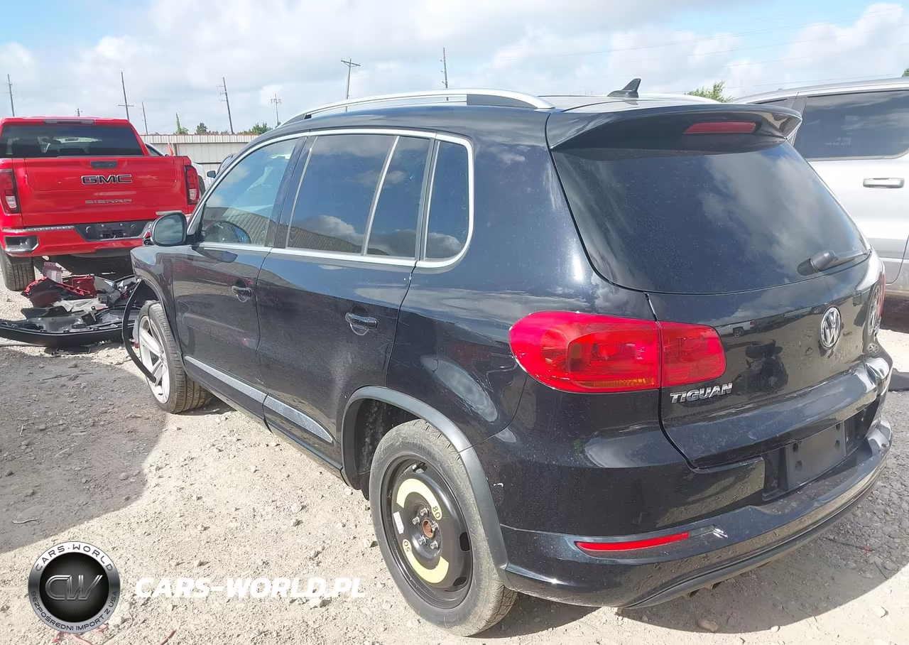 2015 Volkswagen Tiguan R-Line VIN:WVGBV7AX4FW099082 - 3