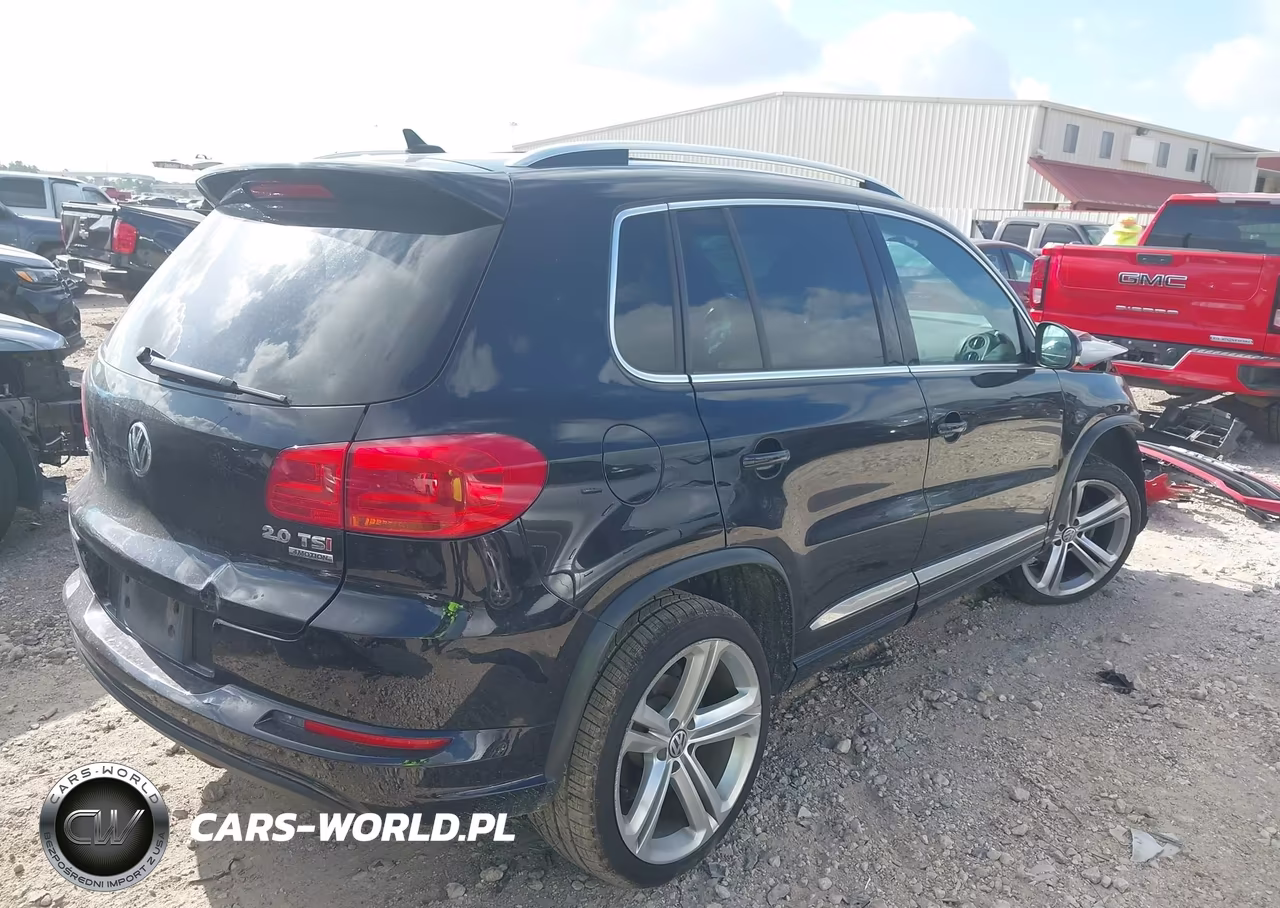 2015 Volkswagen Tiguan R-Line VIN:WVGBV7AX4FW099082 - 4