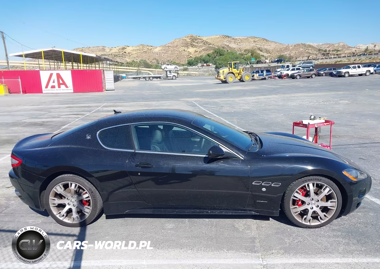 2011 Maserati Granturismo S Automatic VIN:ZAM45KLA0B0055078 - 13