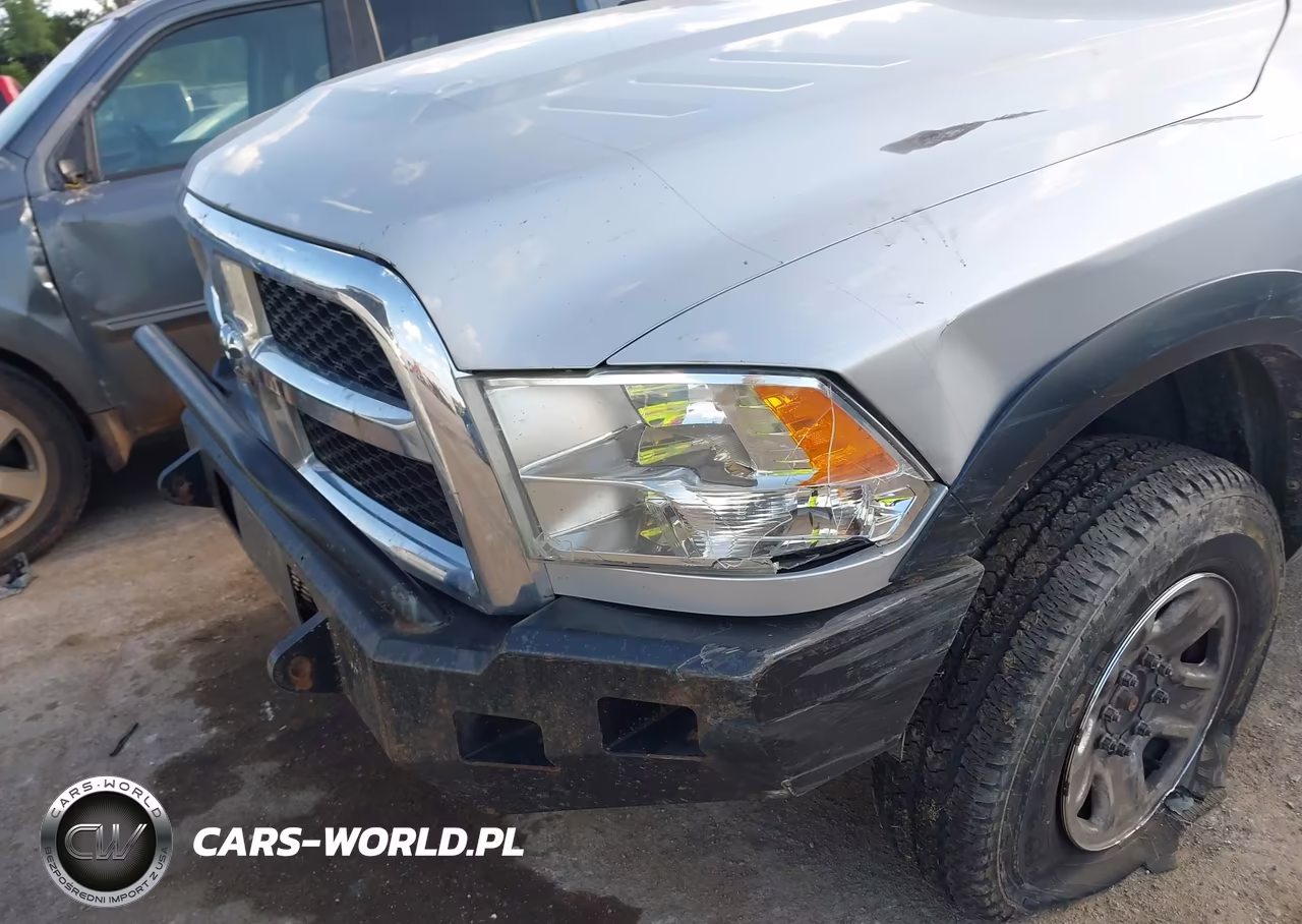 2018 Ram 2500 Tradesman 4X4 8' Box VIN:3C6UR5HL0JG222397 - 6