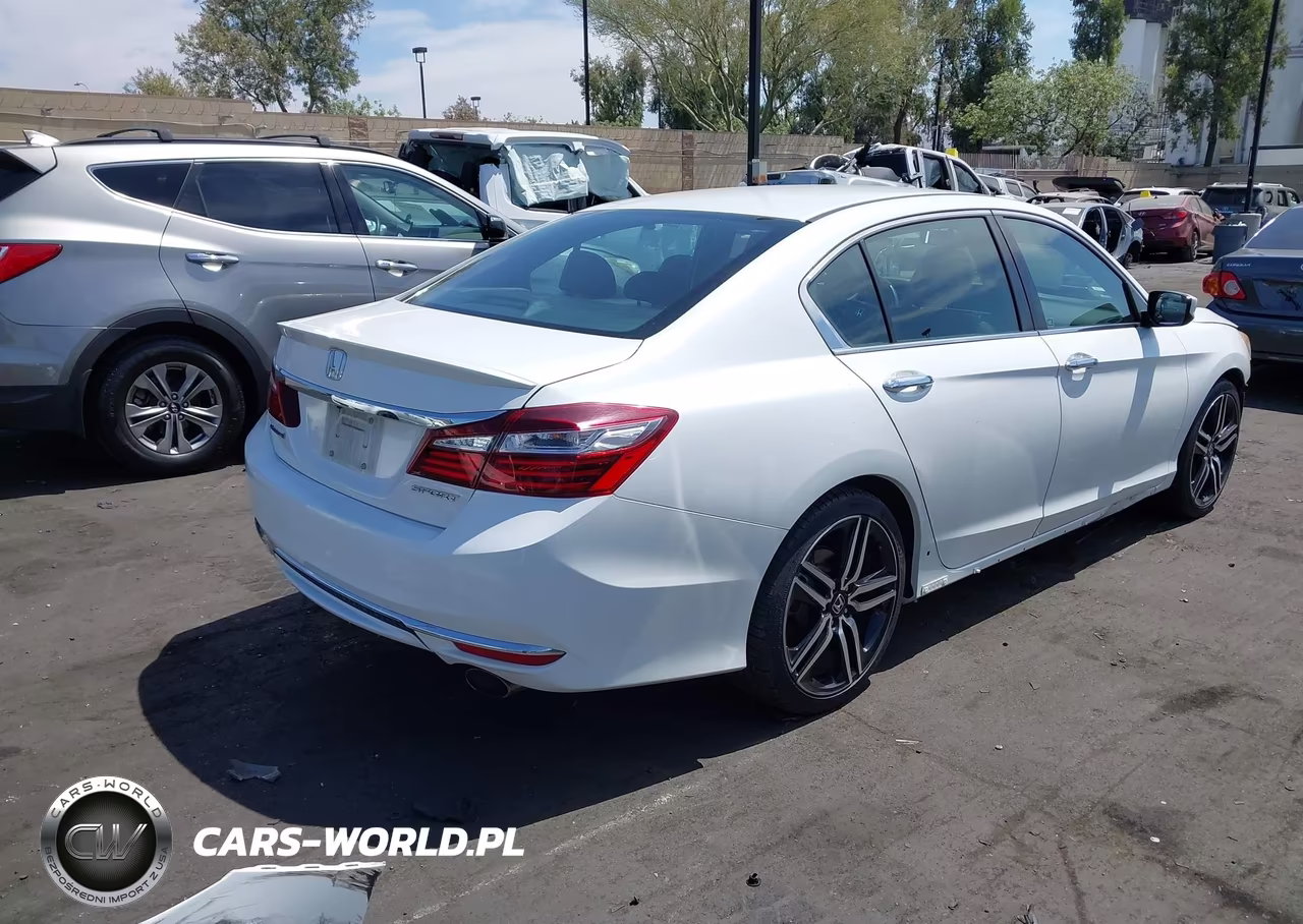 2017 Honda Accord Sport VIN:1HGCR2F52HA073511 - 4