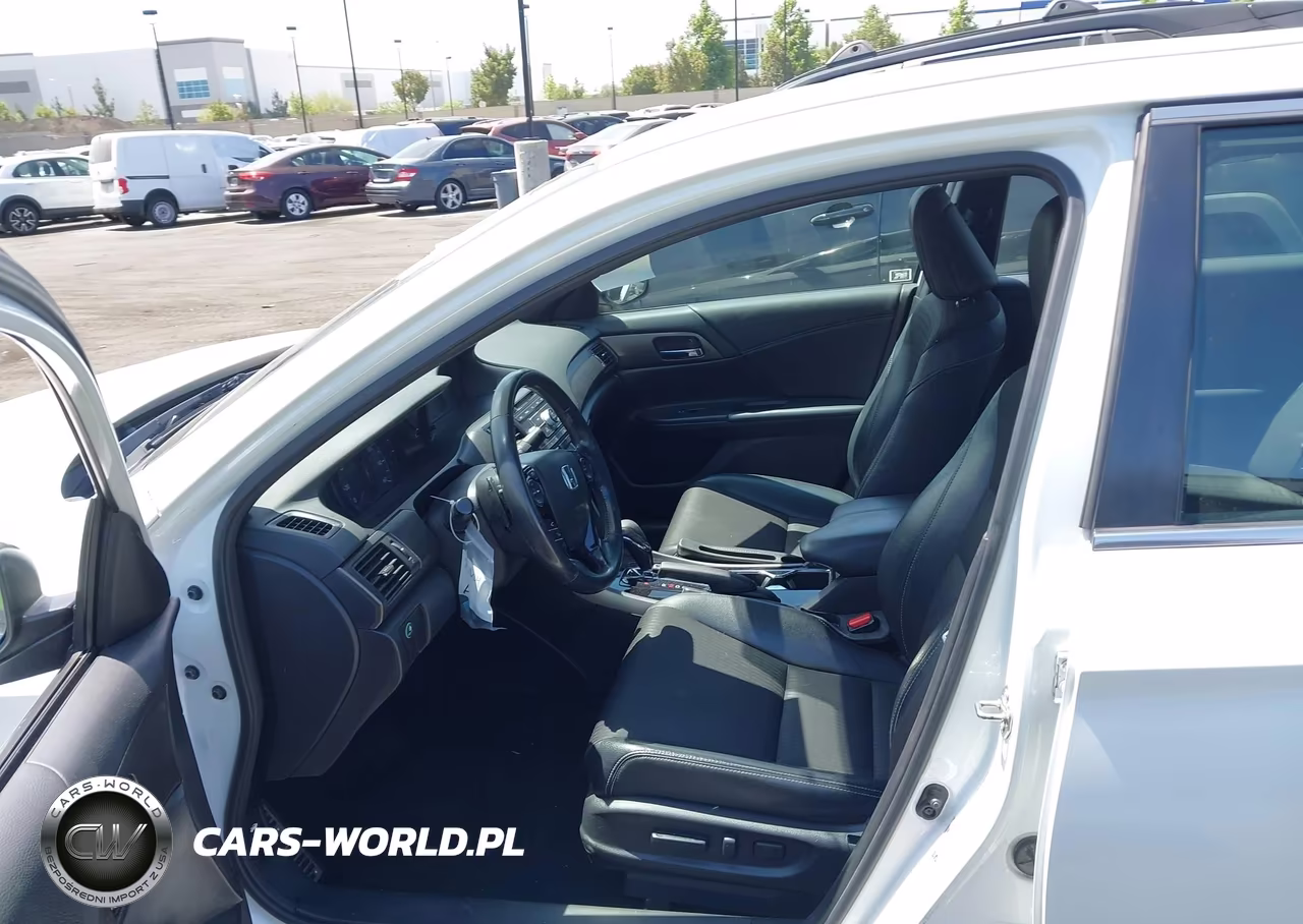 2017 Honda Accord Sport VIN:1HGCR2F52HA073511 - 5