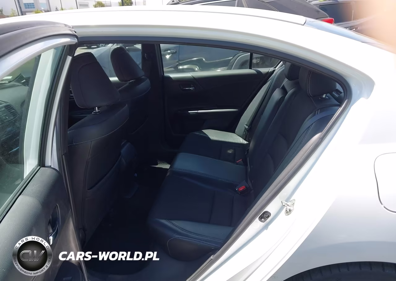2017 Honda Accord Sport VIN:1HGCR2F52HA073511 - 8