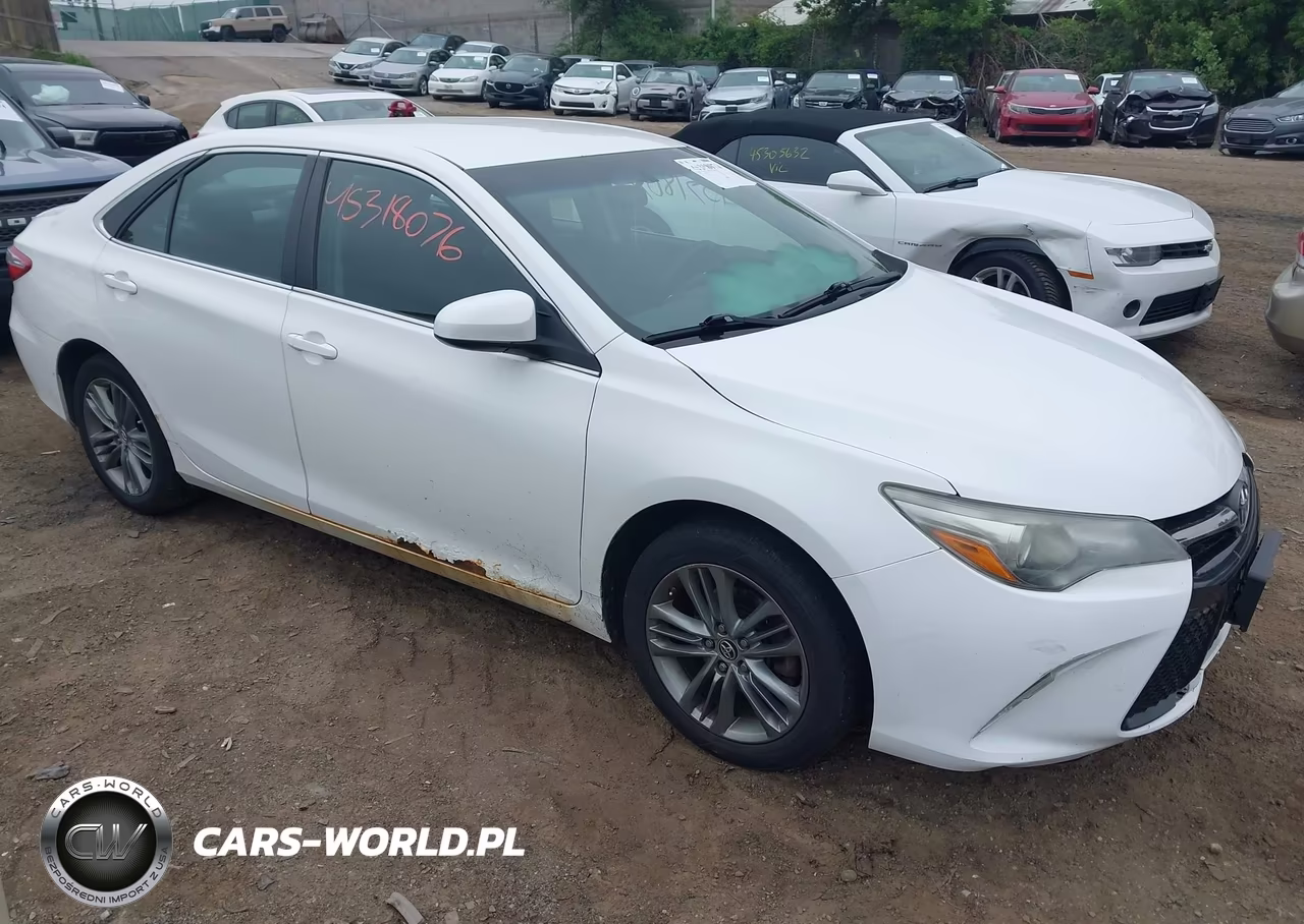2015 Toyota Camry Se – zdjęcie 1 z 16
