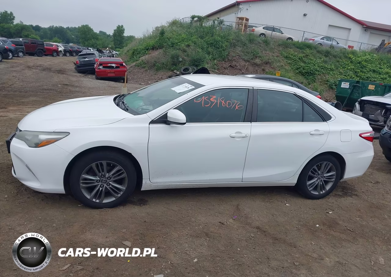2015 Toyota Camry Se VIN:4T1BF1FK9FU888928 - 14