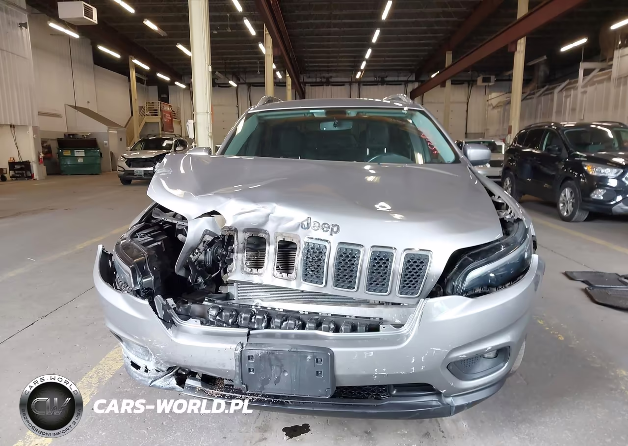 2019 Jeep Cherokee Latitude Plus 4X4 VIN:1C4PJMLX5KD253998 - 12