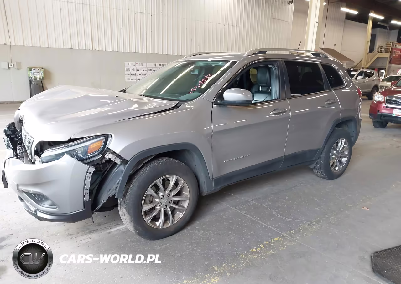 2019 Jeep Cherokee Latitude Plus 4X4 VIN:1C4PJMLX5KD253998 - 2