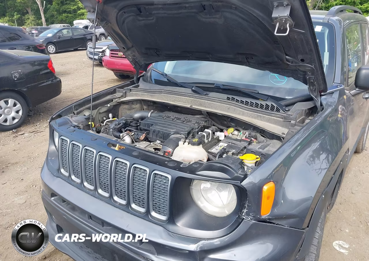 2022 Jeep Renegade Latitude 4X4 VIN:ZACNJDB12NPN45275 - 10