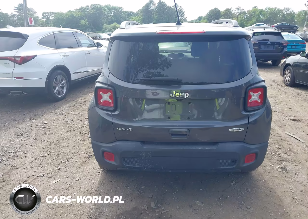 2022 Jeep Renegade Latitude 4X4 VIN:ZACNJDB12NPN45275 - 16