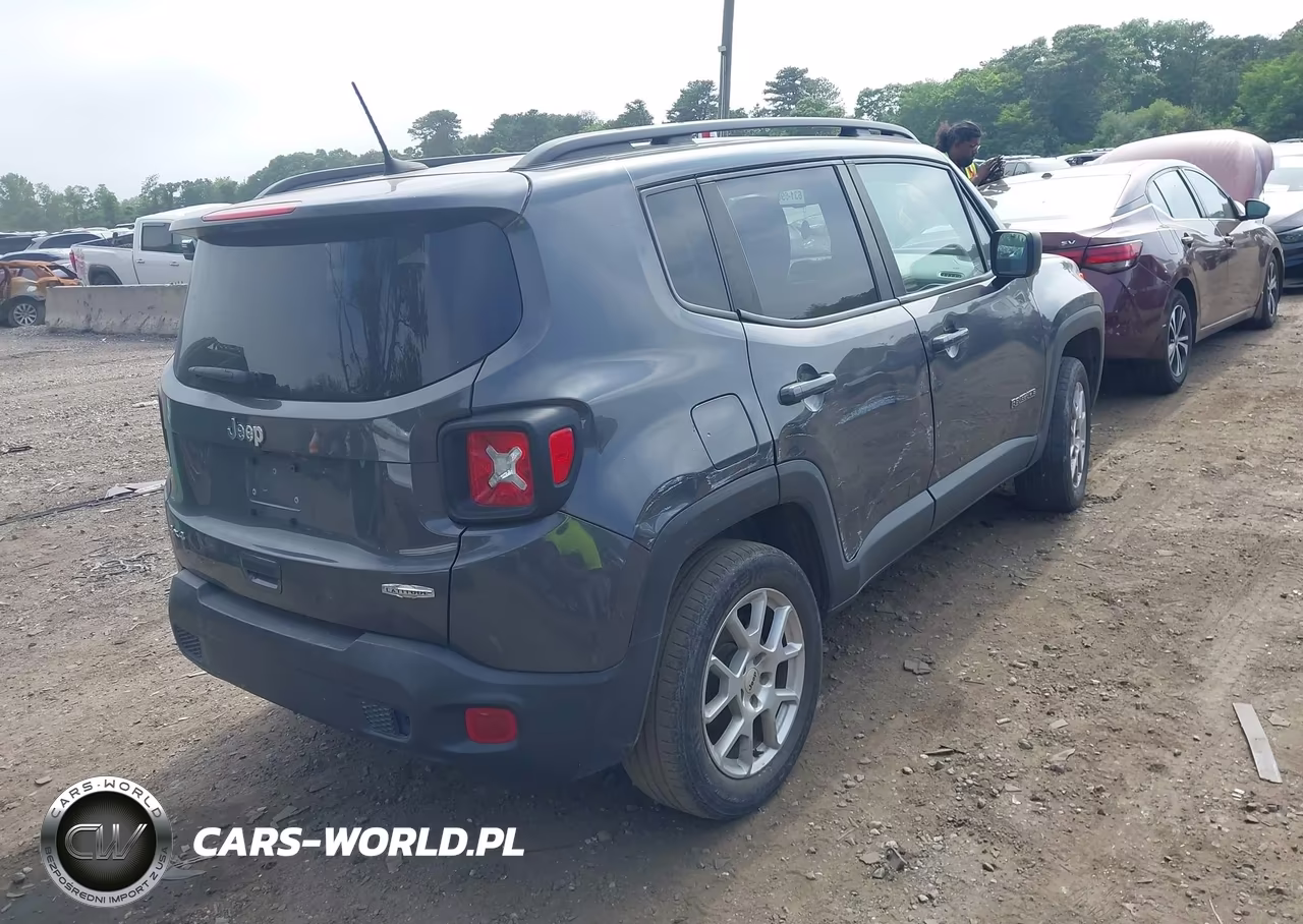2022 Jeep Renegade Latitude 4X4 VIN:ZACNJDB12NPN45275 - 4