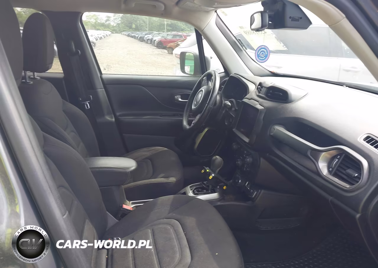 2022 Jeep Renegade Latitude 4X4 VIN:ZACNJDB12NPN45275 - 5