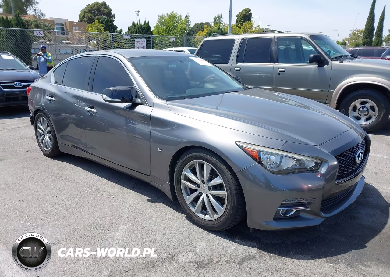 2015 Infiniti Q50 Premium – zdjęcie 1 z 17