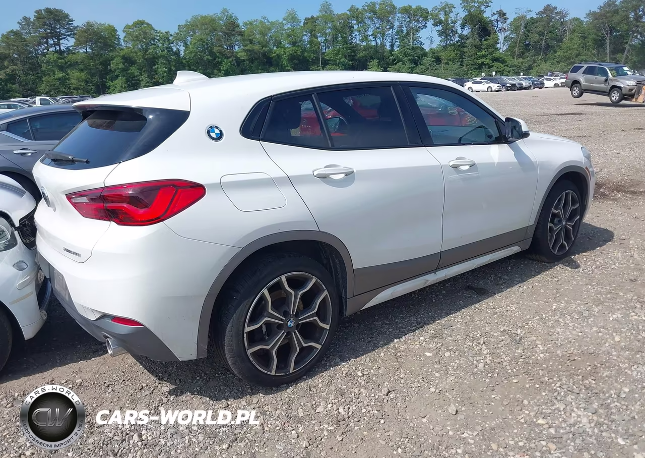 2018 BMW X2 xDrive28I VIN:WBXYJ5C36JEF76995 - 4