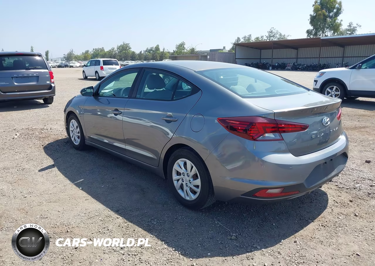 2019 Hyundai Elantra Se VIN:5NPD74LF3KH429840 - 3