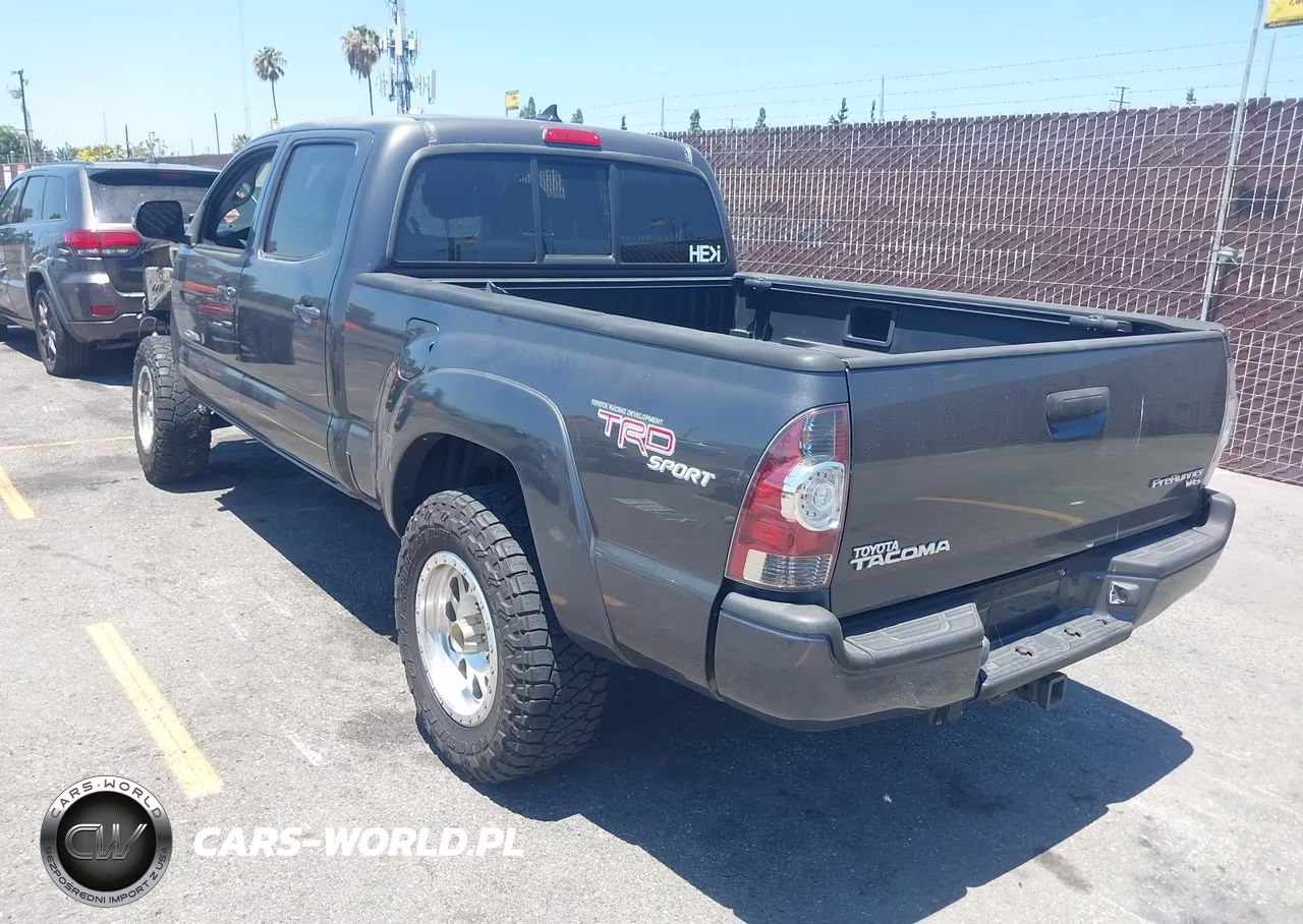 2012 Toyota Tacoma Prerunner V6 VIN:3TMKU4HN1CM031960 - 3