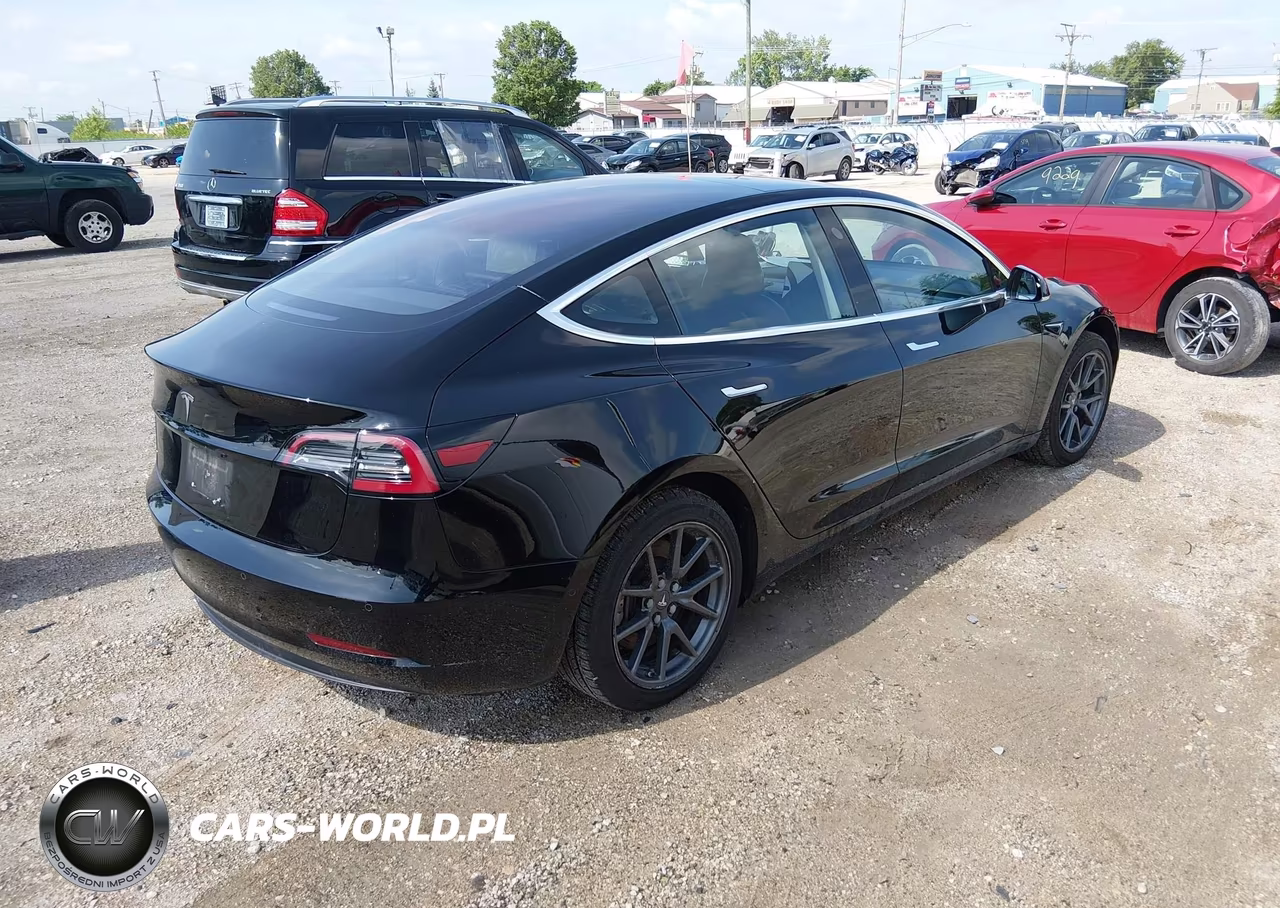 2018 Tesla Model 3 Long Range-Mid Range VIN:5YJ3E1EA0JF012559 - 4