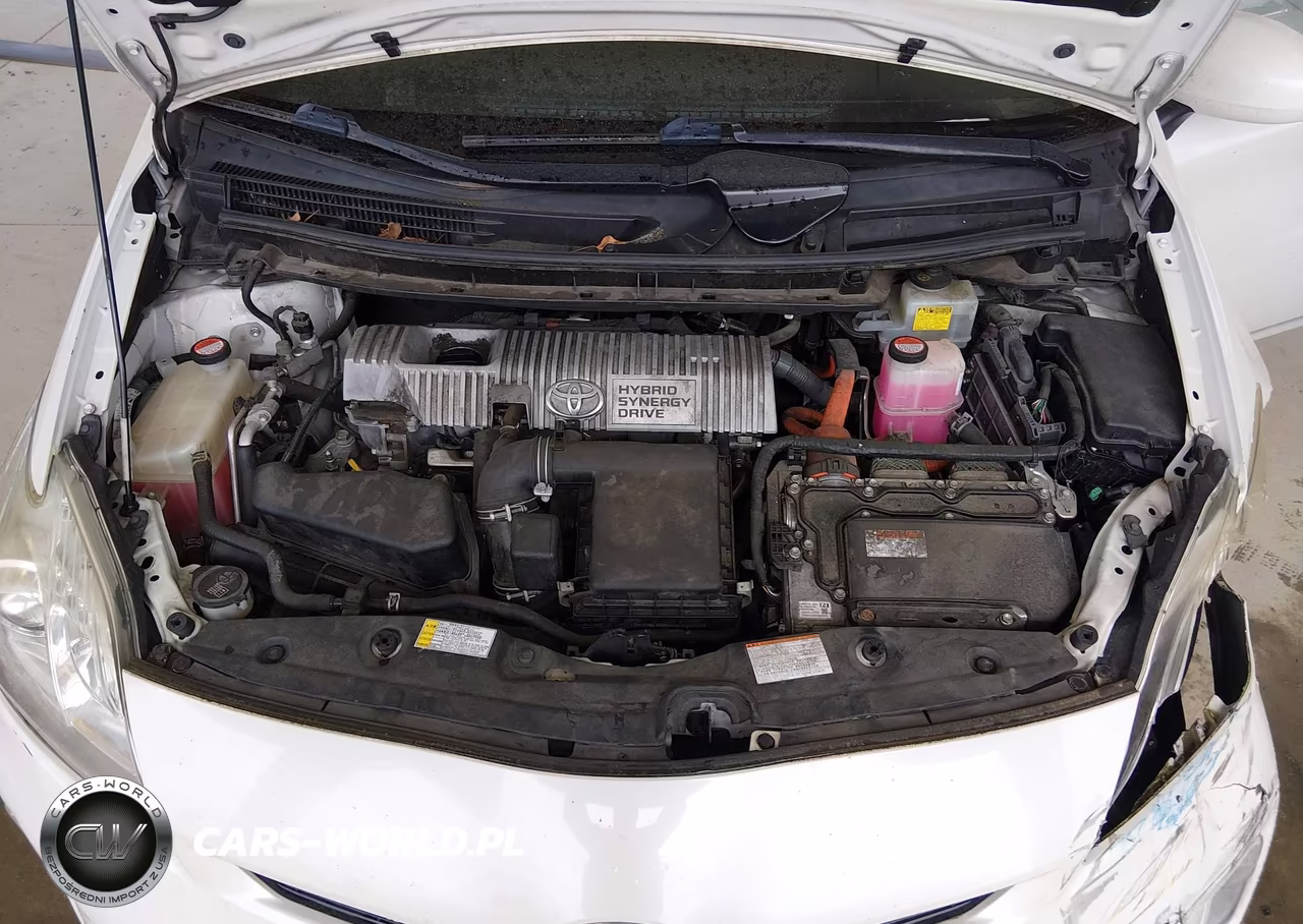 2015 Toyota Prius Two VIN:JTDKN3DU7F1971153 - 10