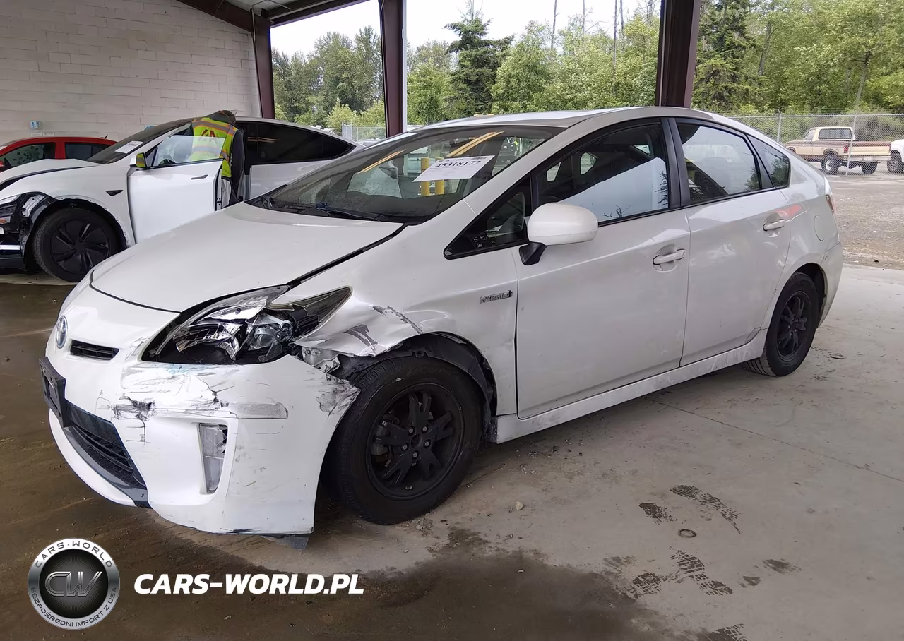 2015 Toyota Prius Two VIN:JTDKN3DU7F1971153 - 2