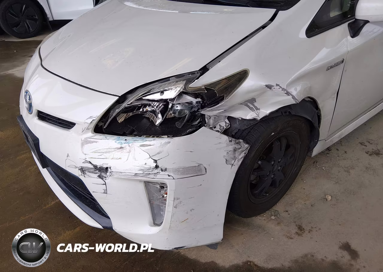 2015 Toyota Prius Two VIN:JTDKN3DU7F1971153 - 6